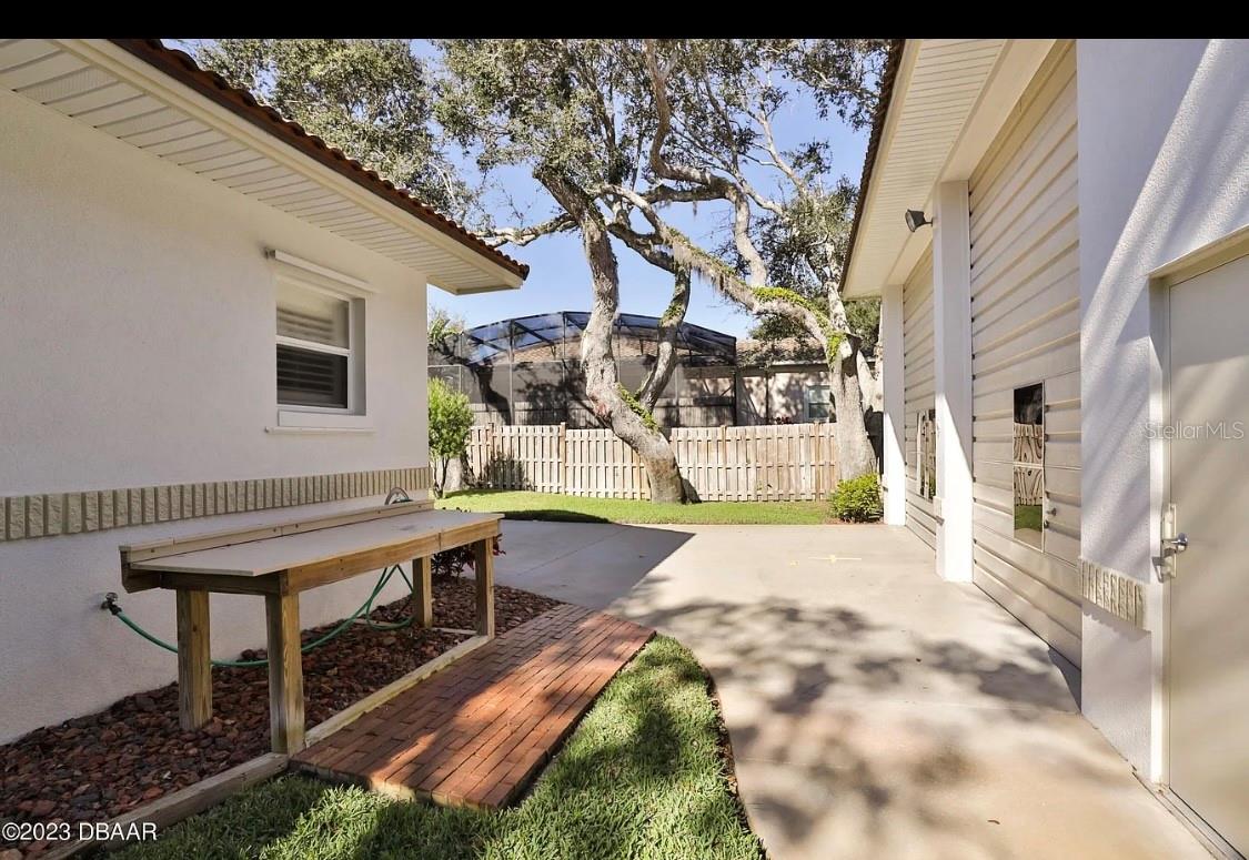 INLET OAKS - Residential