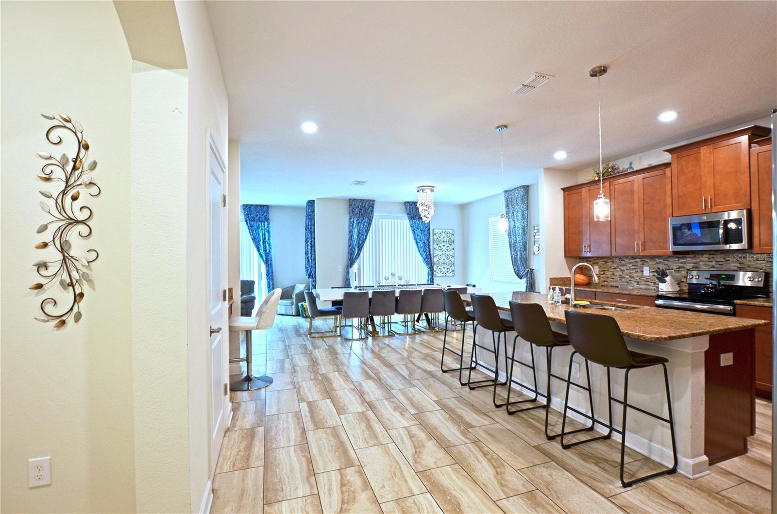 STOREY LAKE - Residential