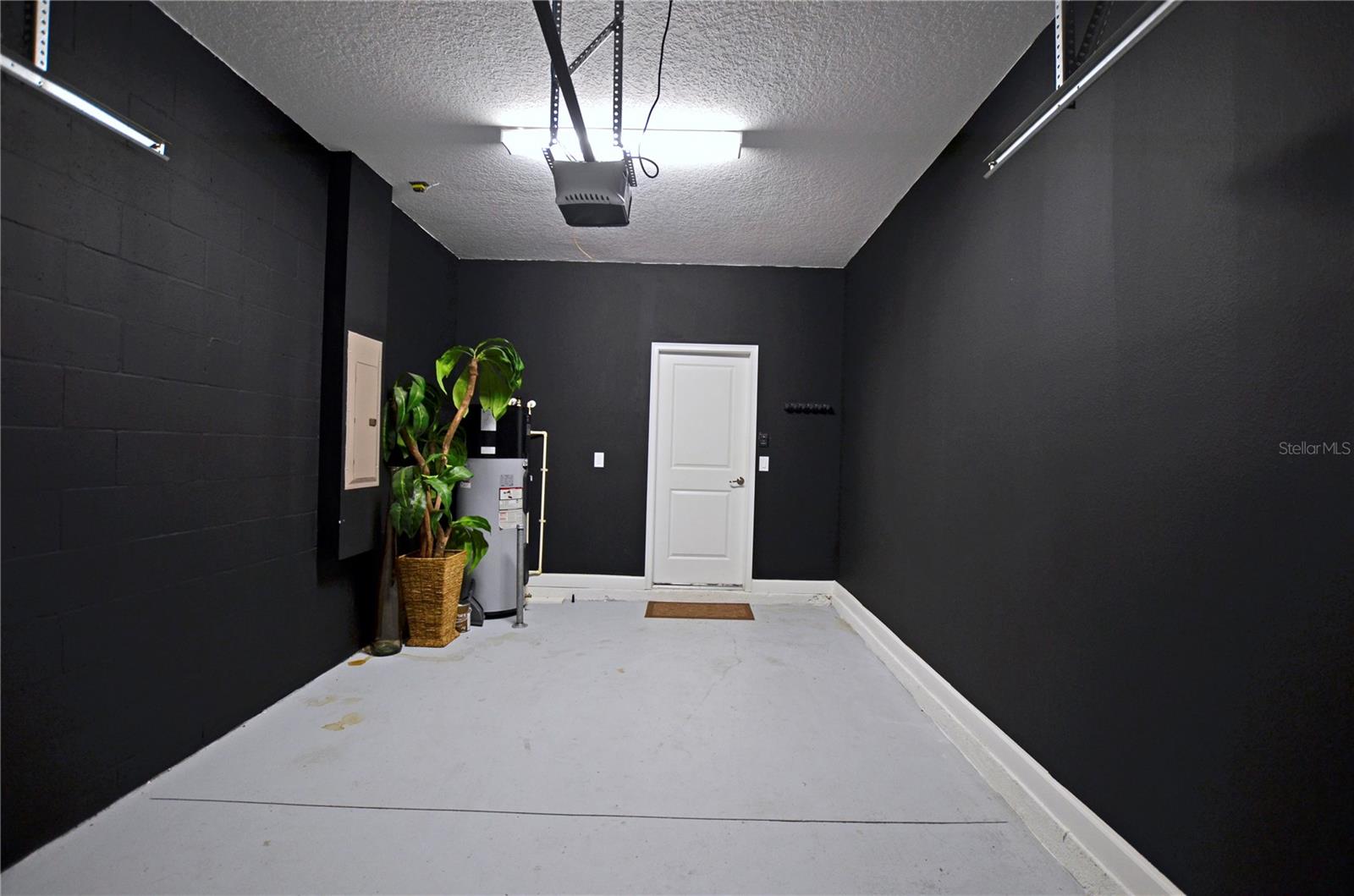 STOREY LAKE - Residential