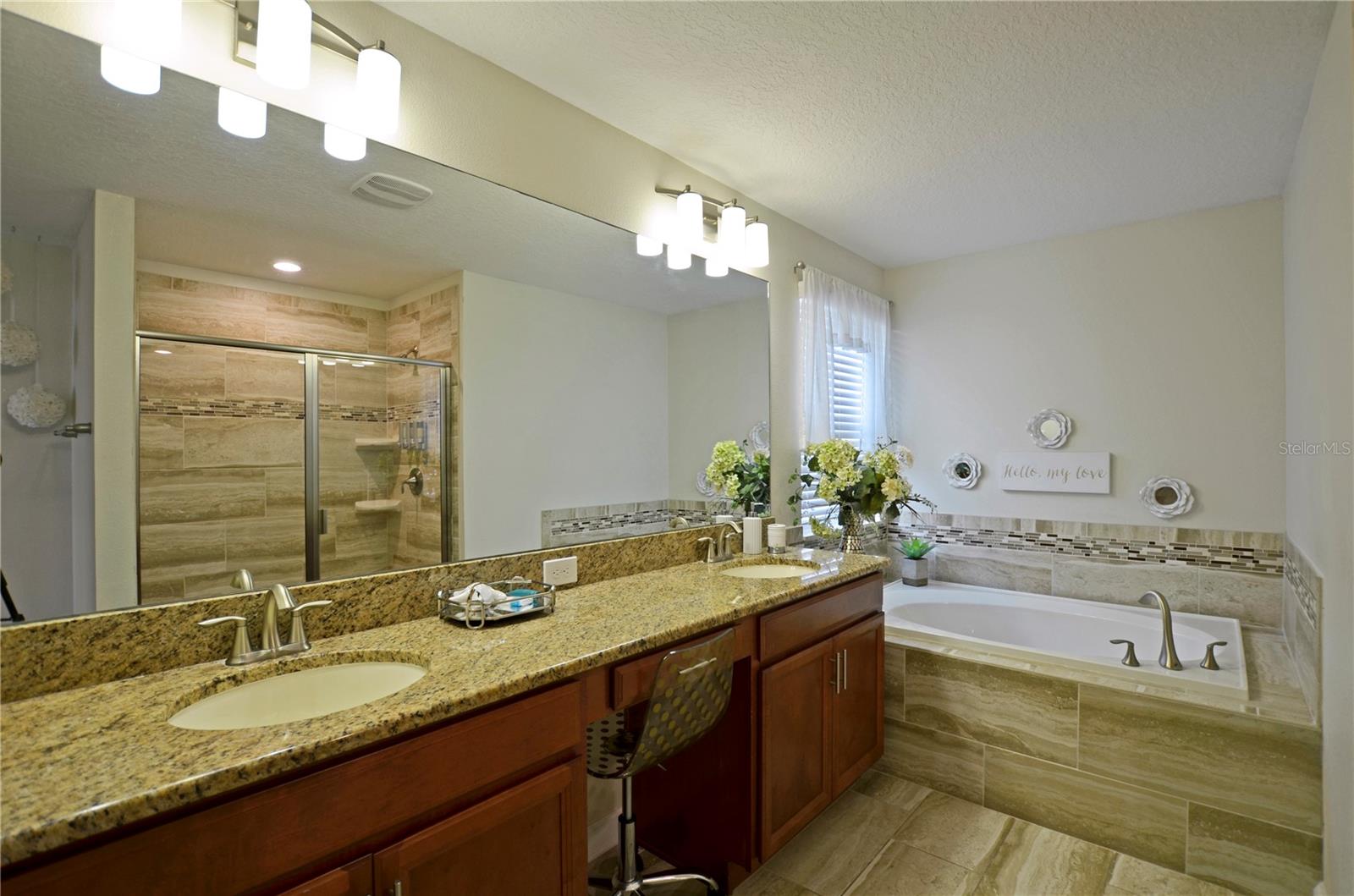 STOREY LAKE - Residential