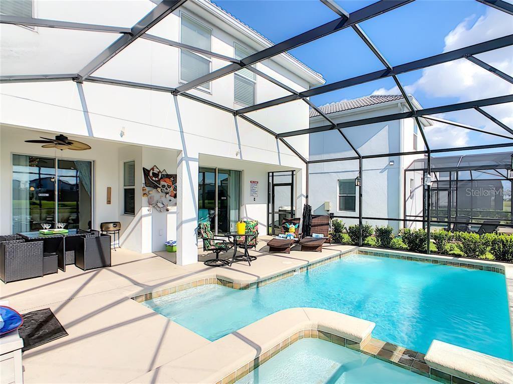 STOREY LAKE - Residential