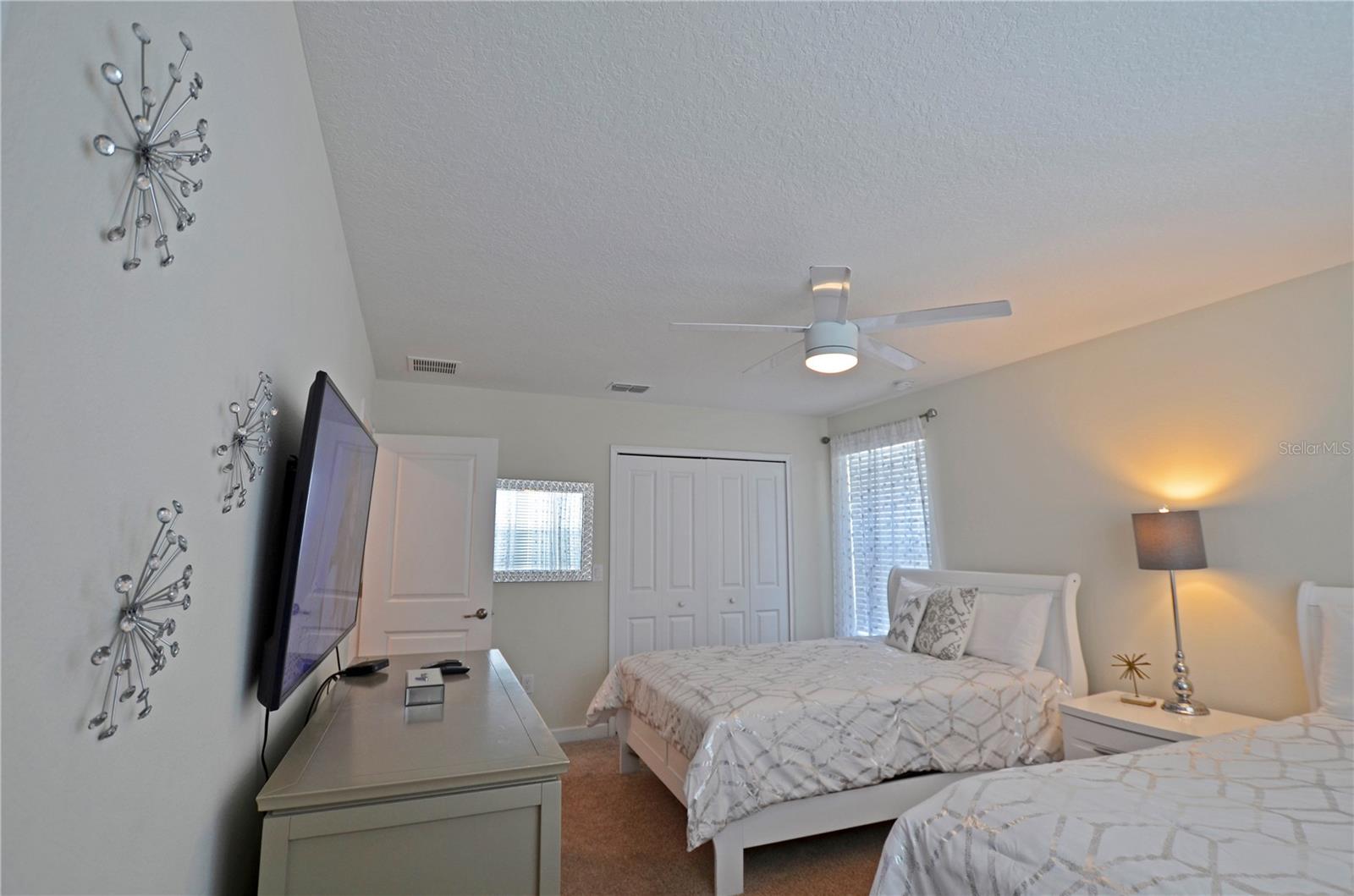 STOREY LAKE - Residential