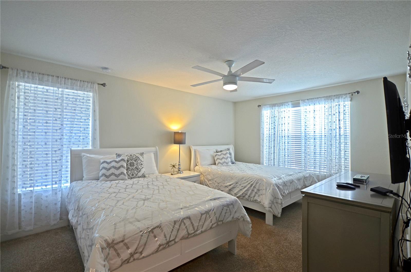 STOREY LAKE - Residential