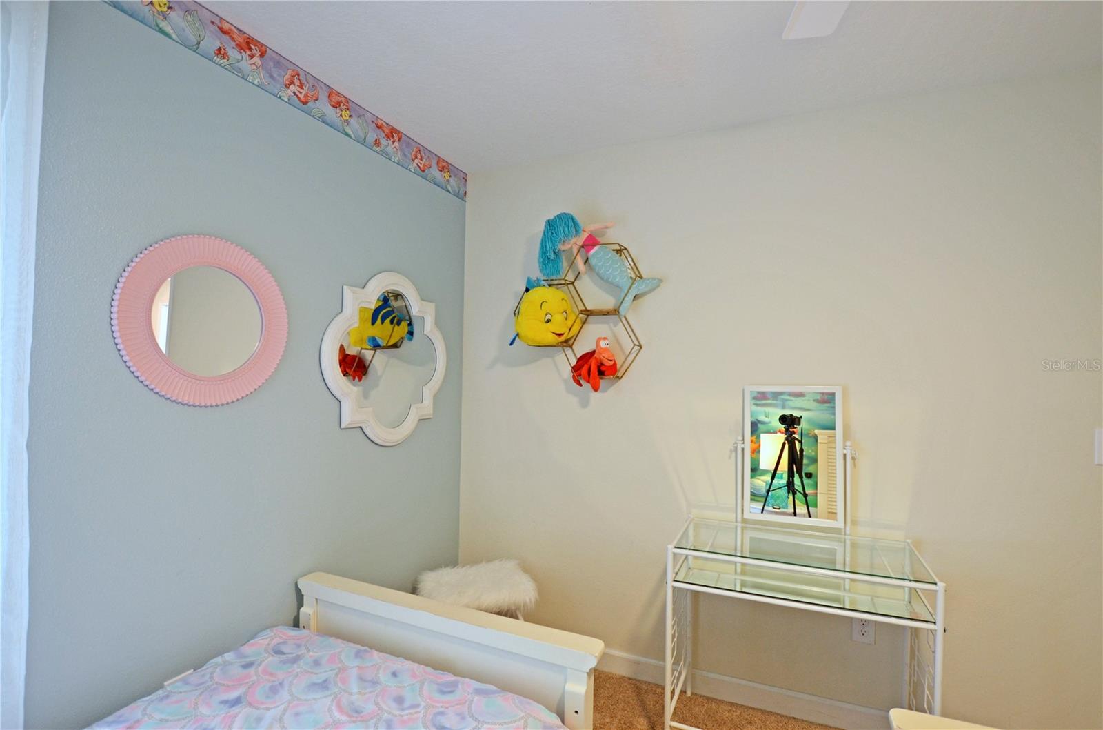 STOREY LAKE - Residential