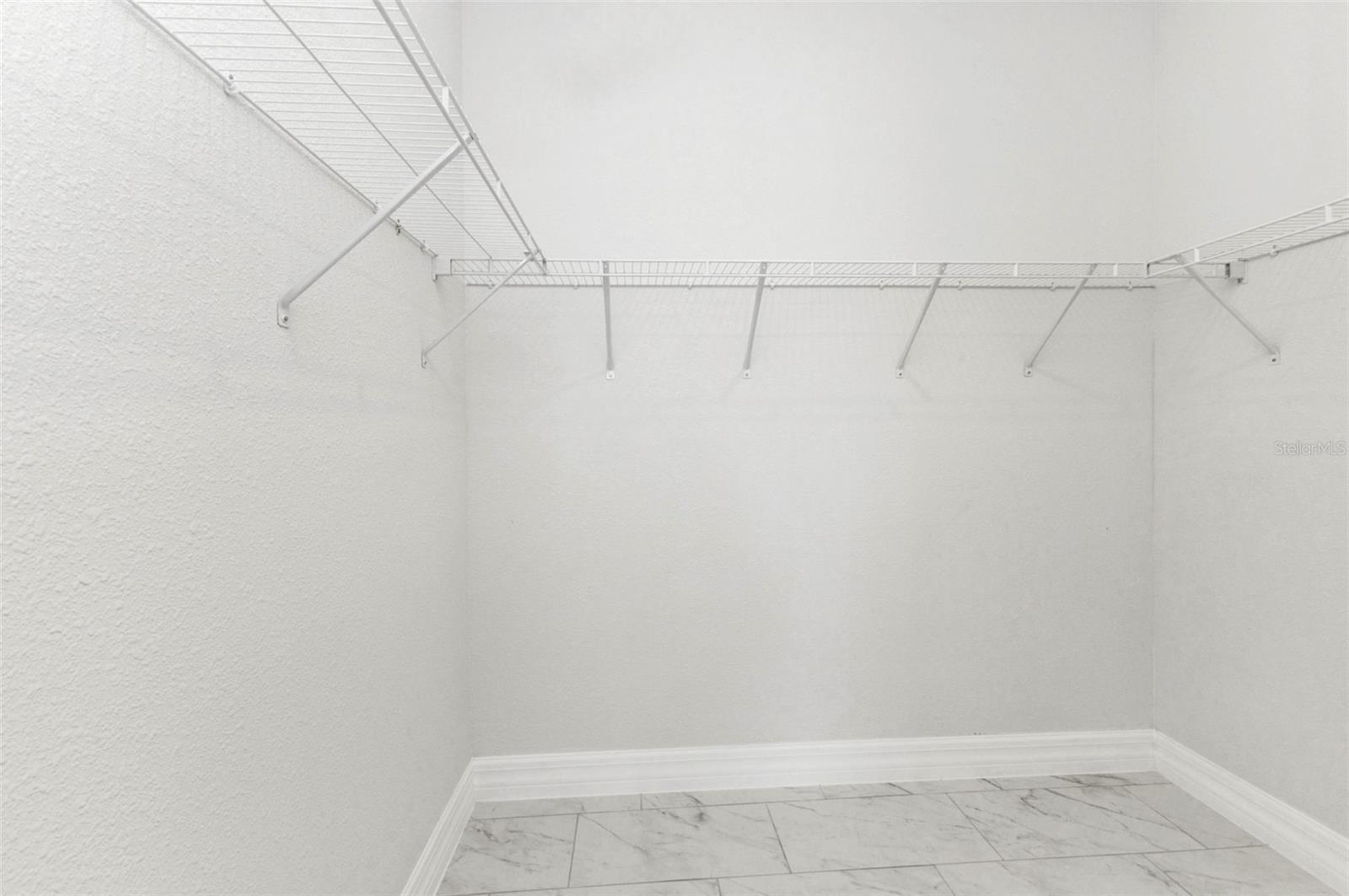 ROTONDA LAKES - Residential