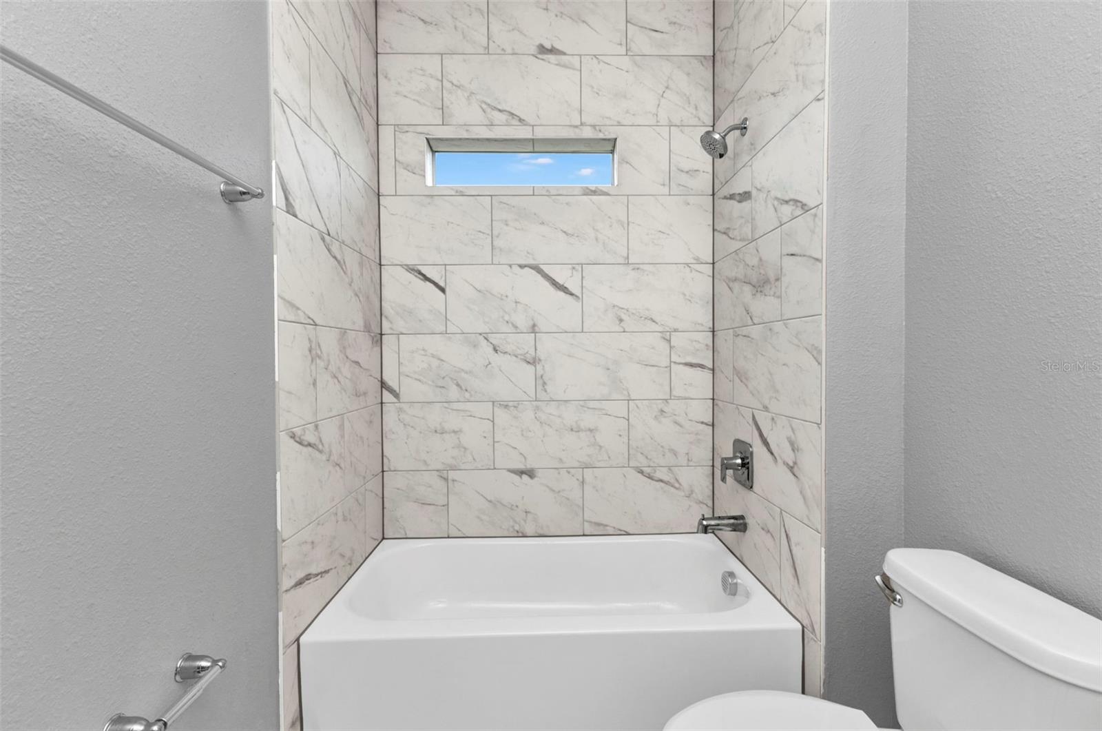 ROTONDA LAKES - Residential