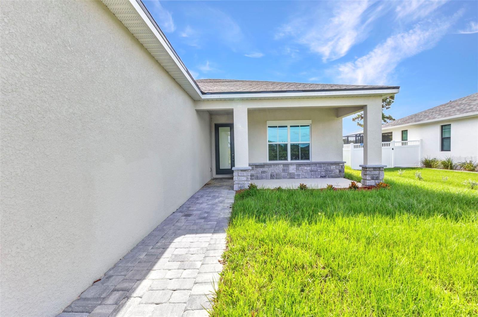 ROTONDA LAKES - Residential