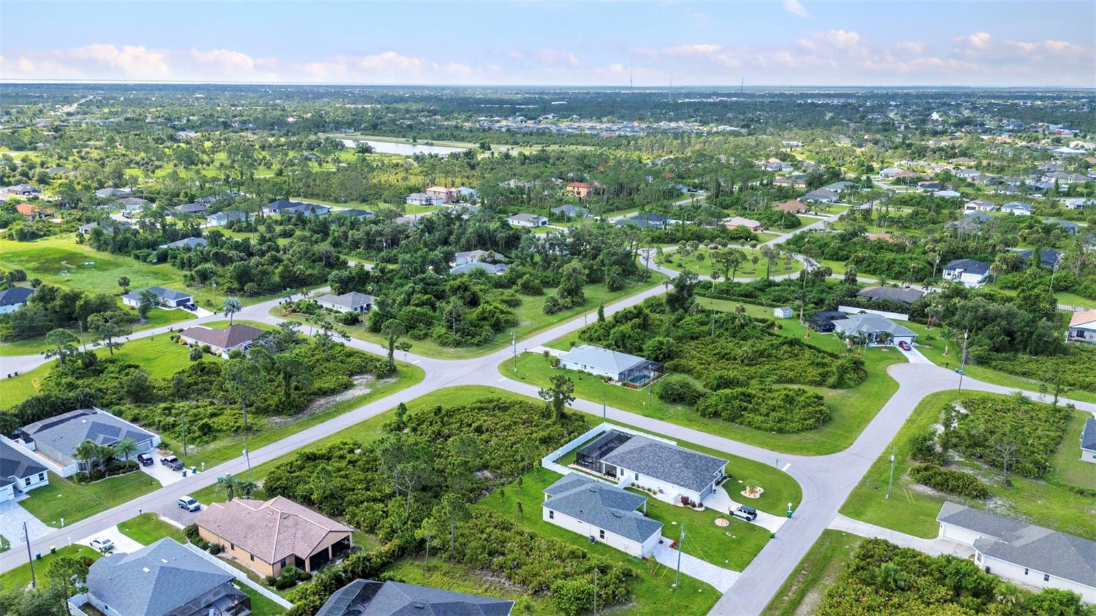 ROTONDA LAKES - Residential