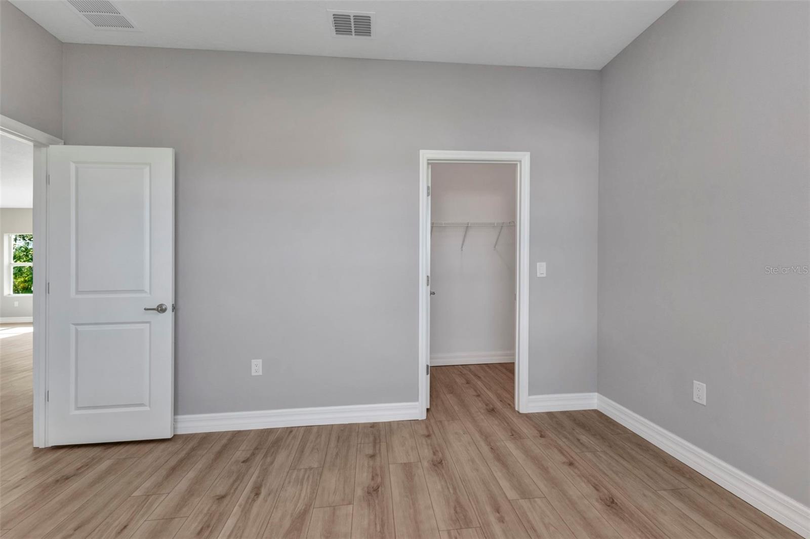 ROTONDA LAKES - Residential