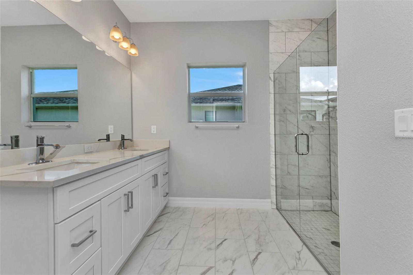 ROTONDA LAKES - Residential