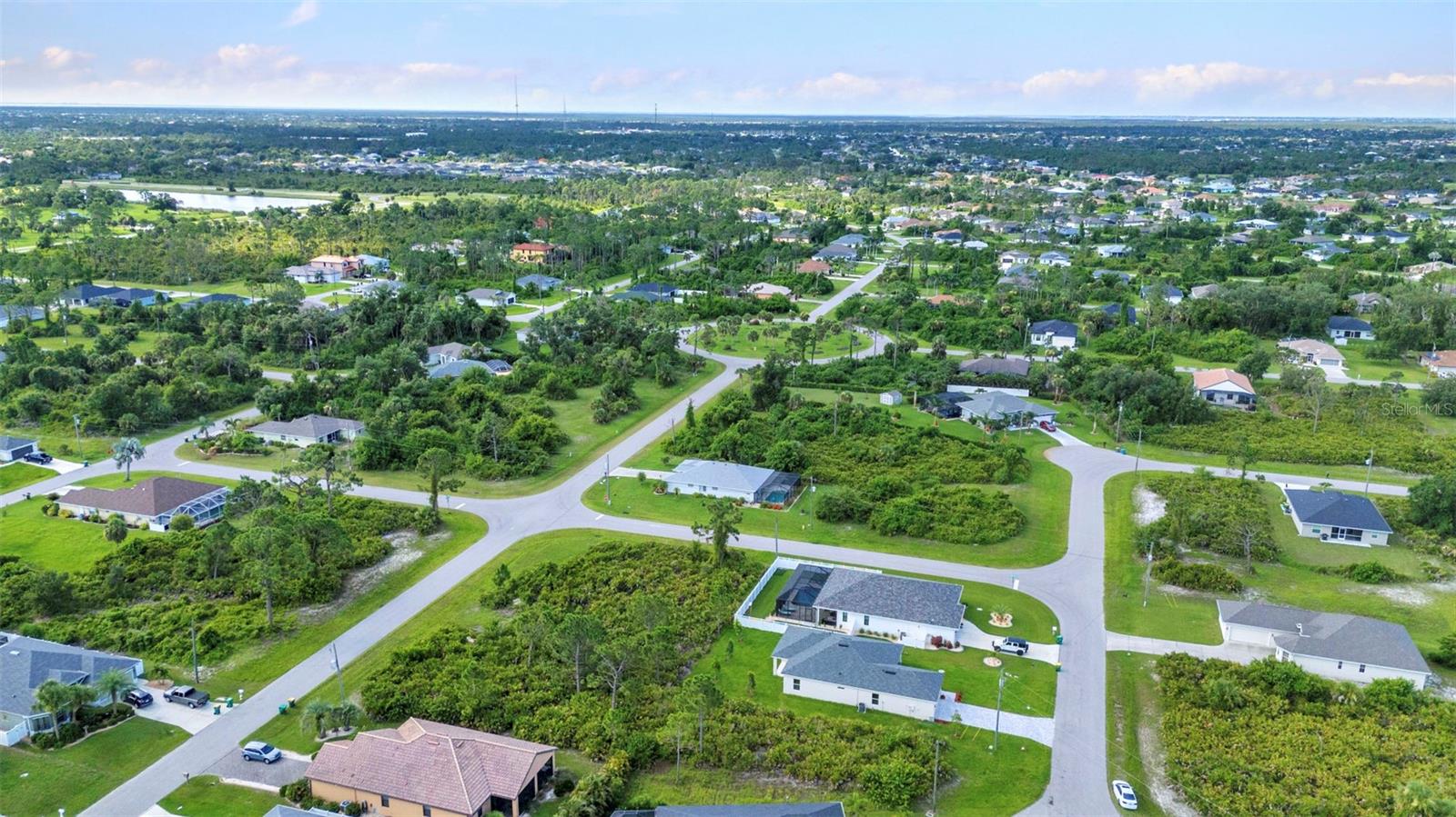 ROTONDA LAKES - Residential