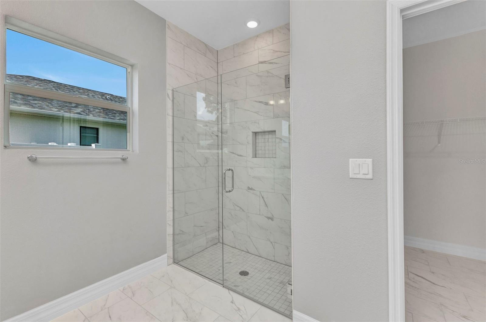 ROTONDA LAKES - Residential