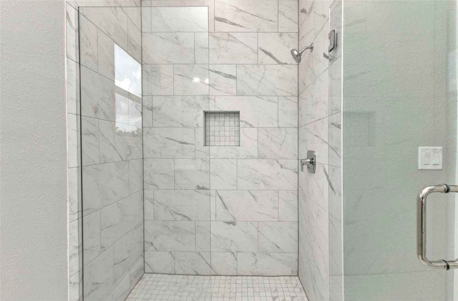 ROTONDA LAKES - Residential