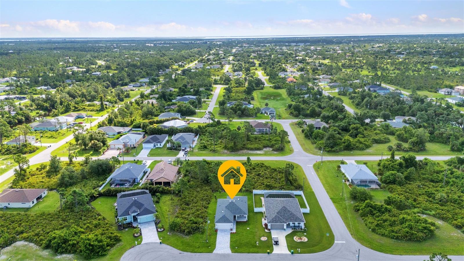 ROTONDA LAKES - Residential