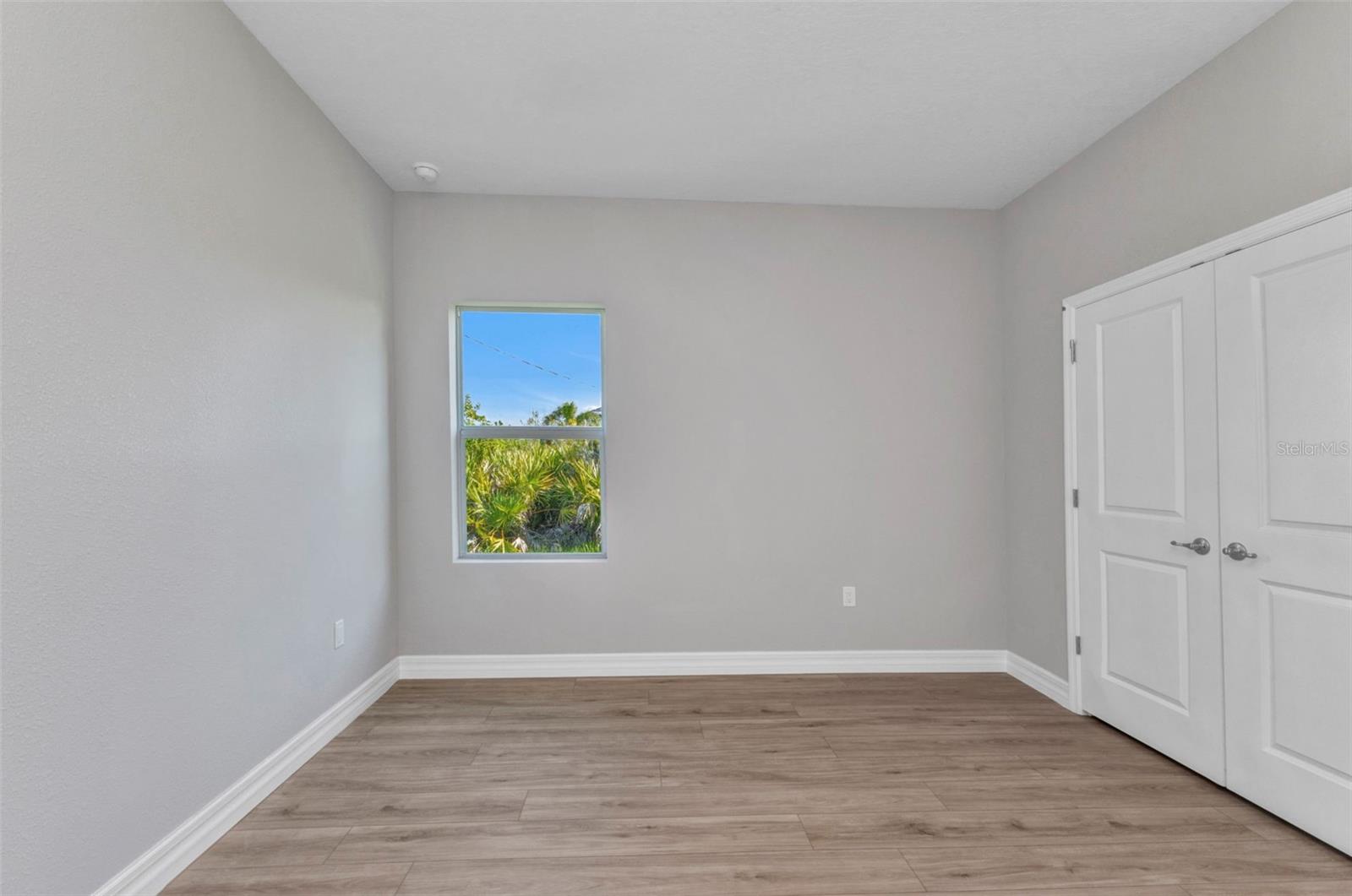 ROTONDA LAKES - Residential