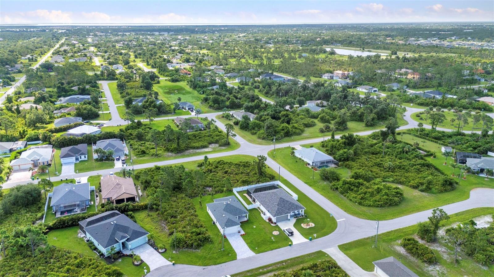 ROTONDA LAKES - Residential