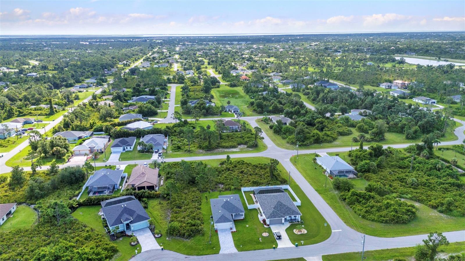 ROTONDA LAKES - Residential