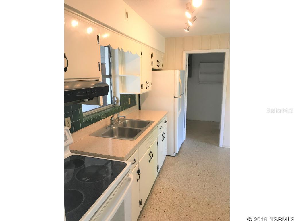 Citrus Manor - Residential Lease