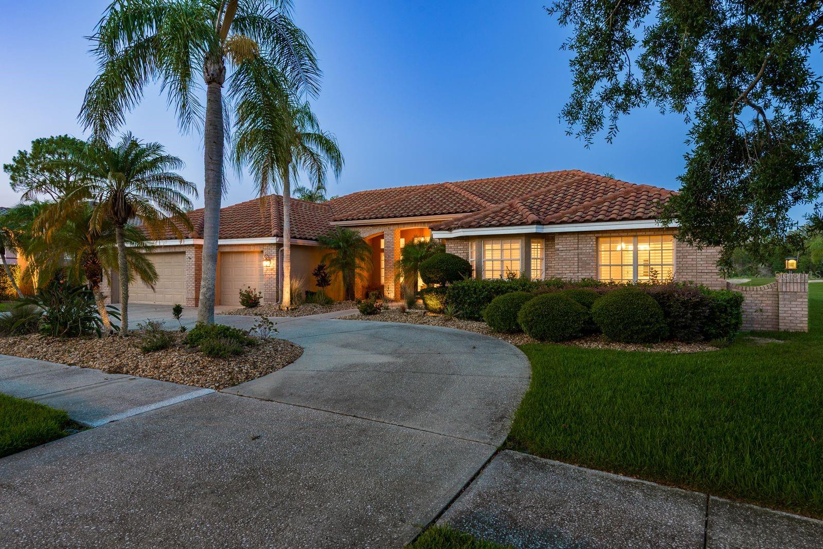 3337 CRESCENT OAKS BOULEVARD