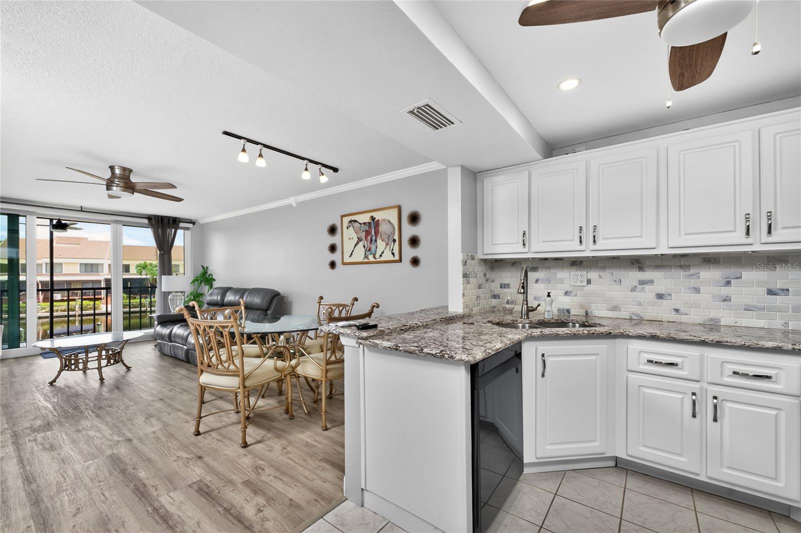 25188 MARION AVENUE B103