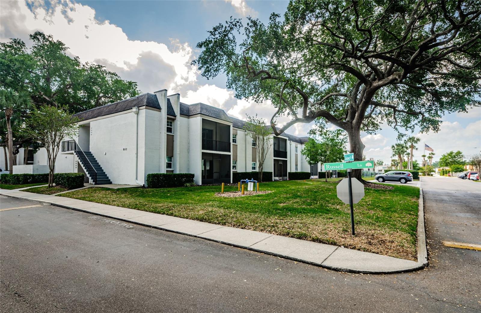801 RUSSELL LANE 255