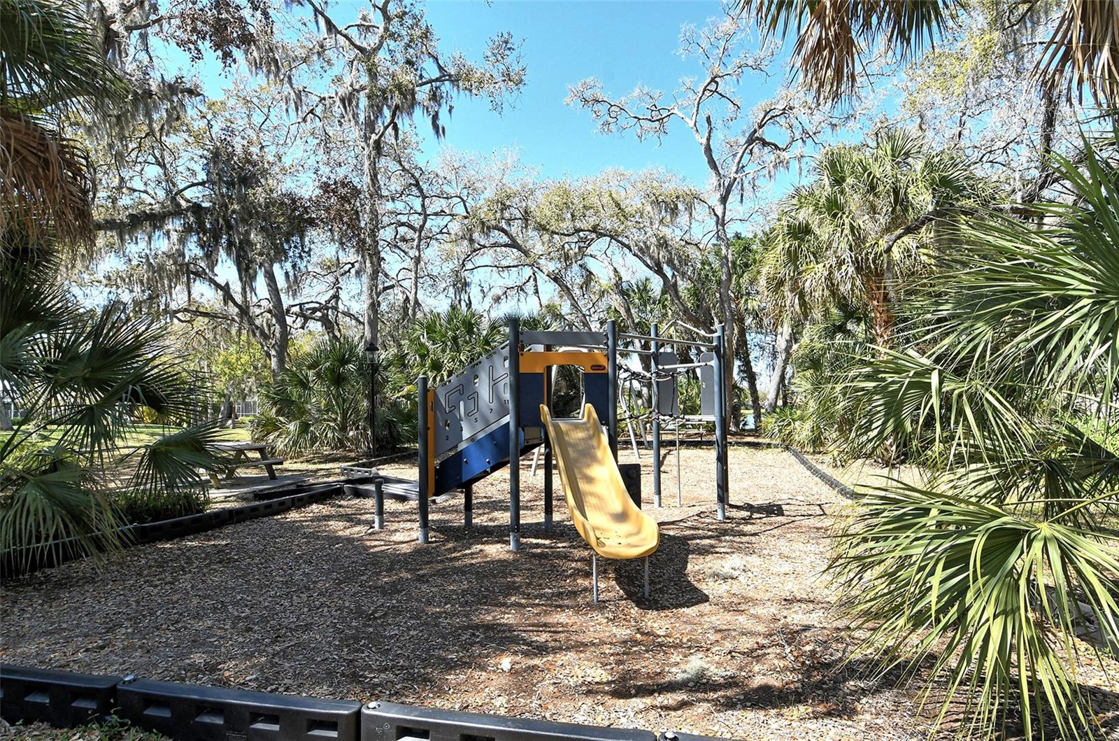 LAKES ESTATES OF SARASOTA - Residential