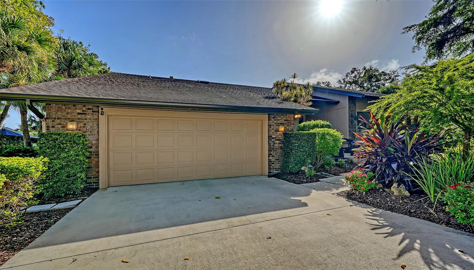 LAKES ESTATES OF SARASOTA - Residential