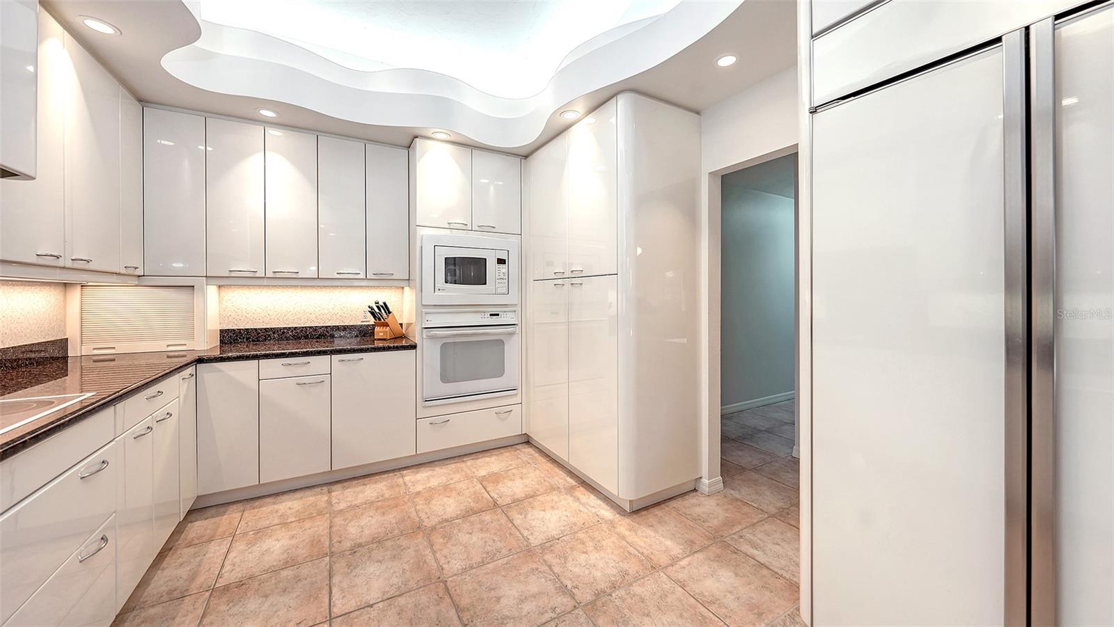 LAKES ESTATES OF SARASOTA - Residential