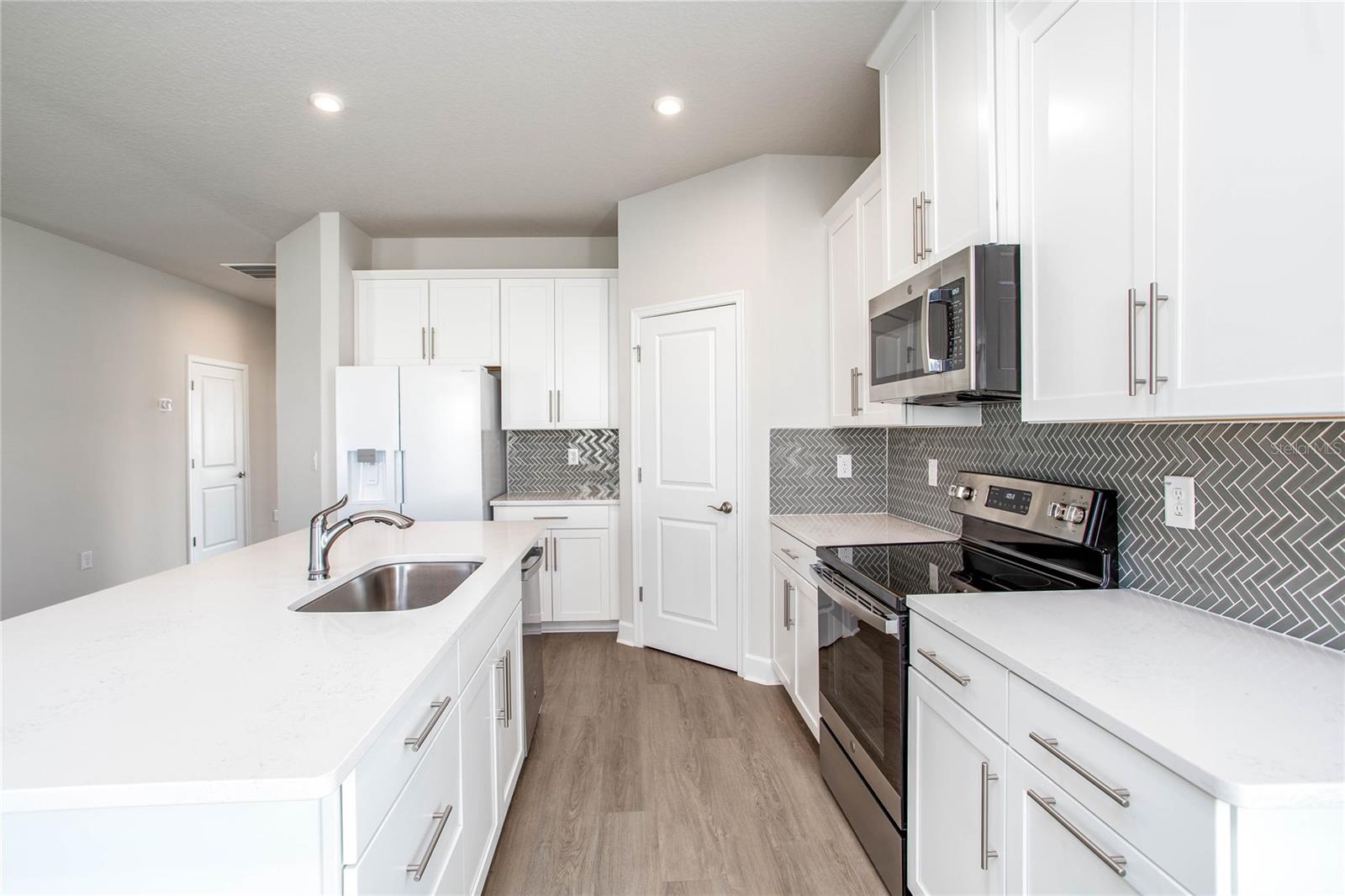 CYPRESS PRESERVE PH 3A & 4A - Residential Lease