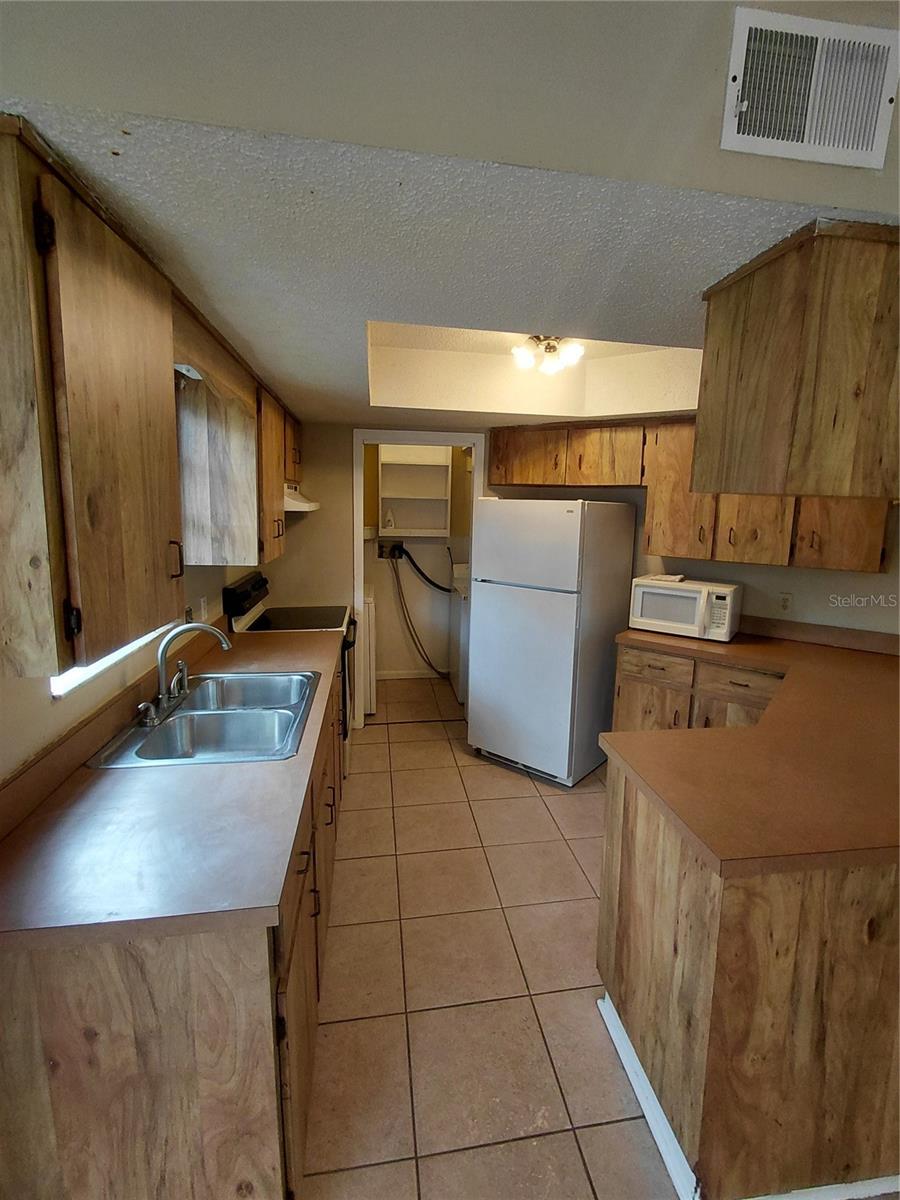 NEW PORT RICHEY CITY - Residential Lease