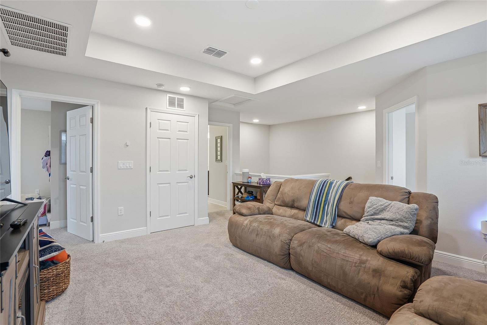 WHISPERING OAKS PRESERVE PH 1 - Residential