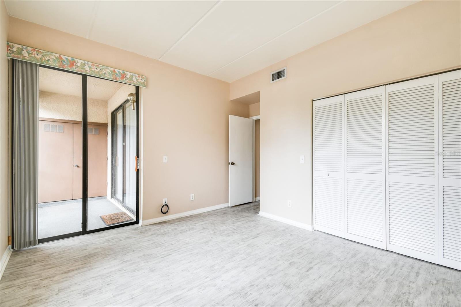 ST ANDREWS CONDO - Residential Lease