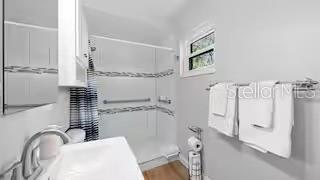 YACHT CLUB ESTATES - Residential