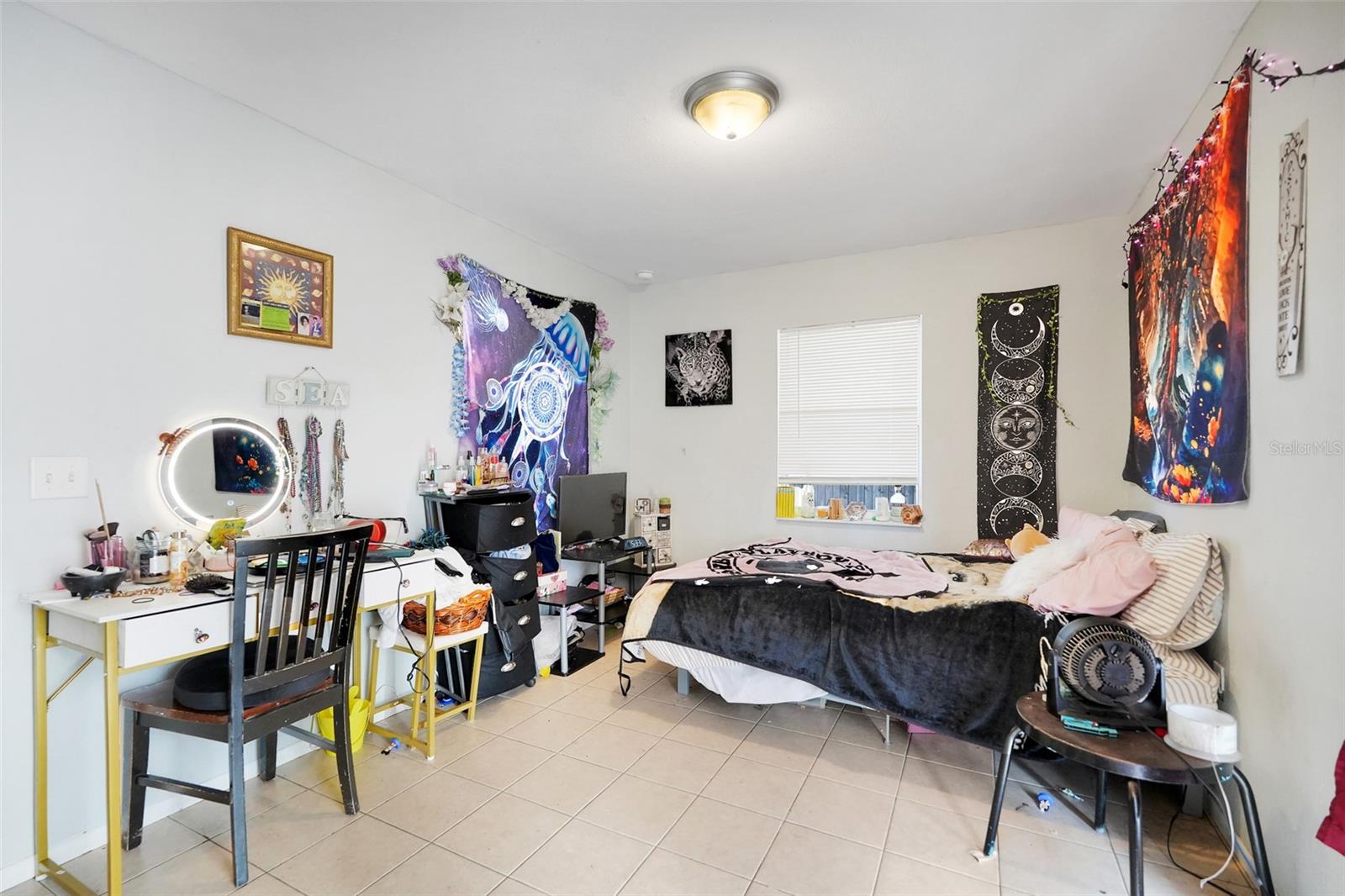 COUNTRY CLUB MANOR UNIT 1 - Residential