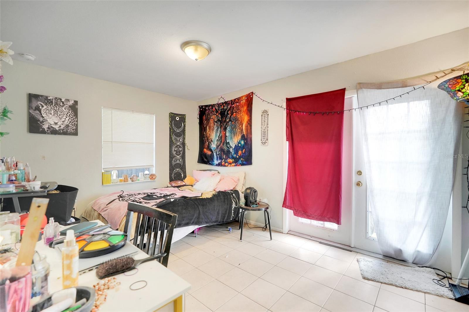 COUNTRY CLUB MANOR UNIT 1 - Residential