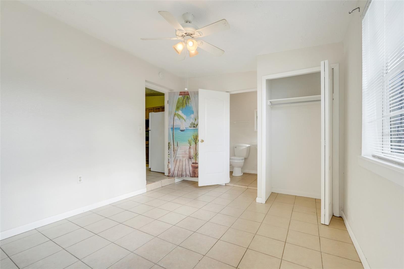 COUNTRY CLUB MANOR UNIT 1 - Residential