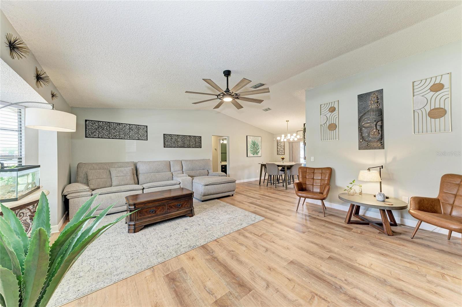 PLANTATION OAKS - Residential