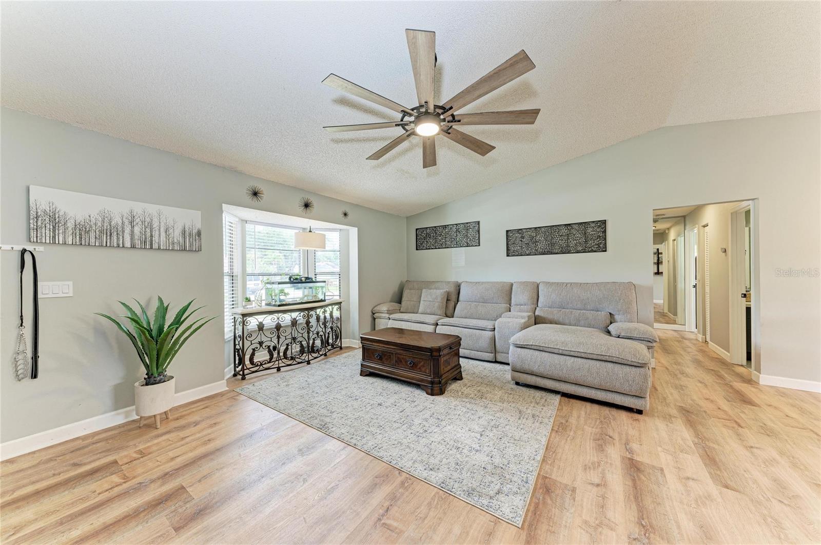 PLANTATION OAKS - Residential