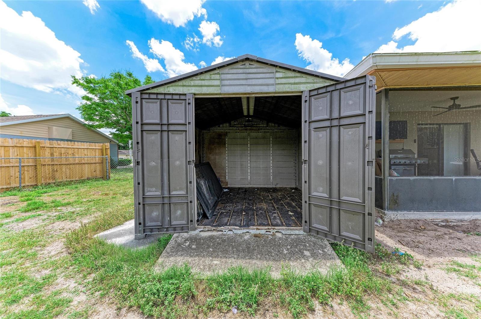 PLANTATION OAKS - Residential