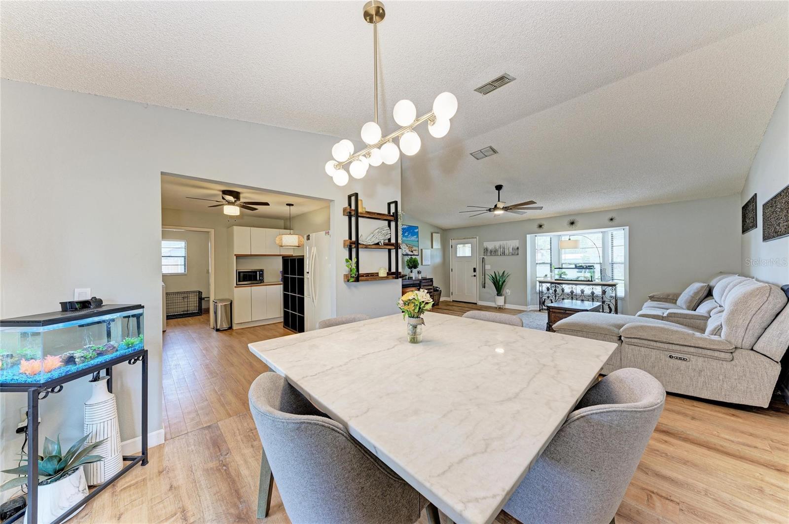 PLANTATION OAKS - Residential