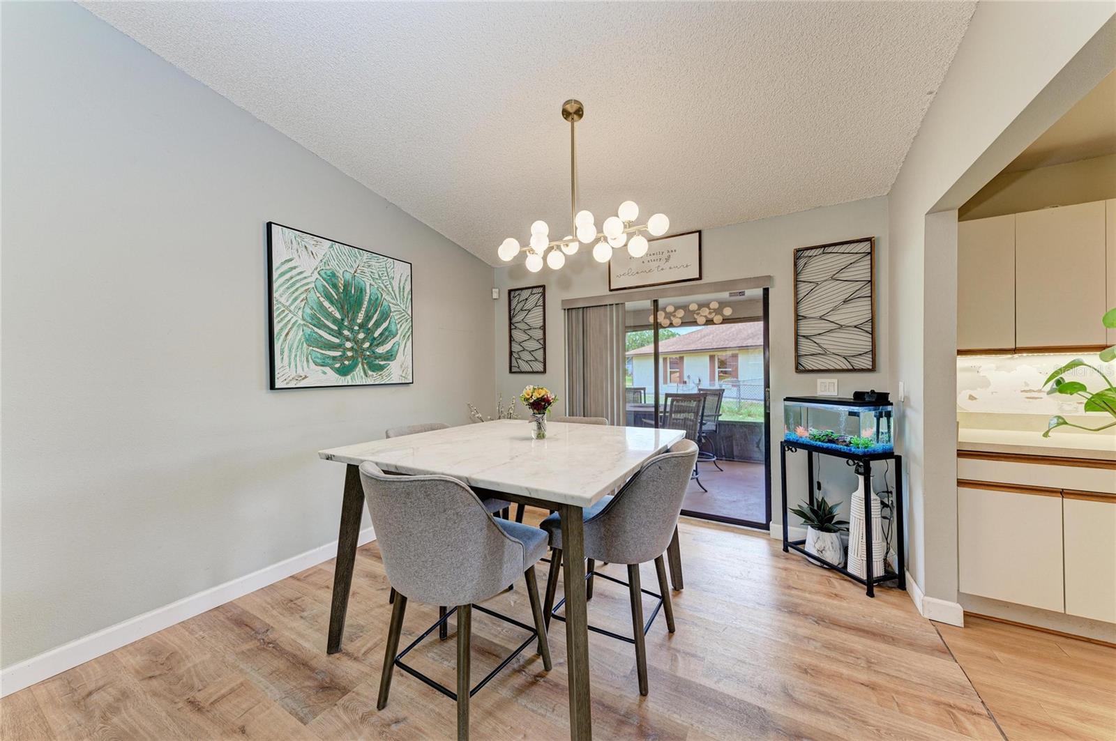 PLANTATION OAKS - Residential