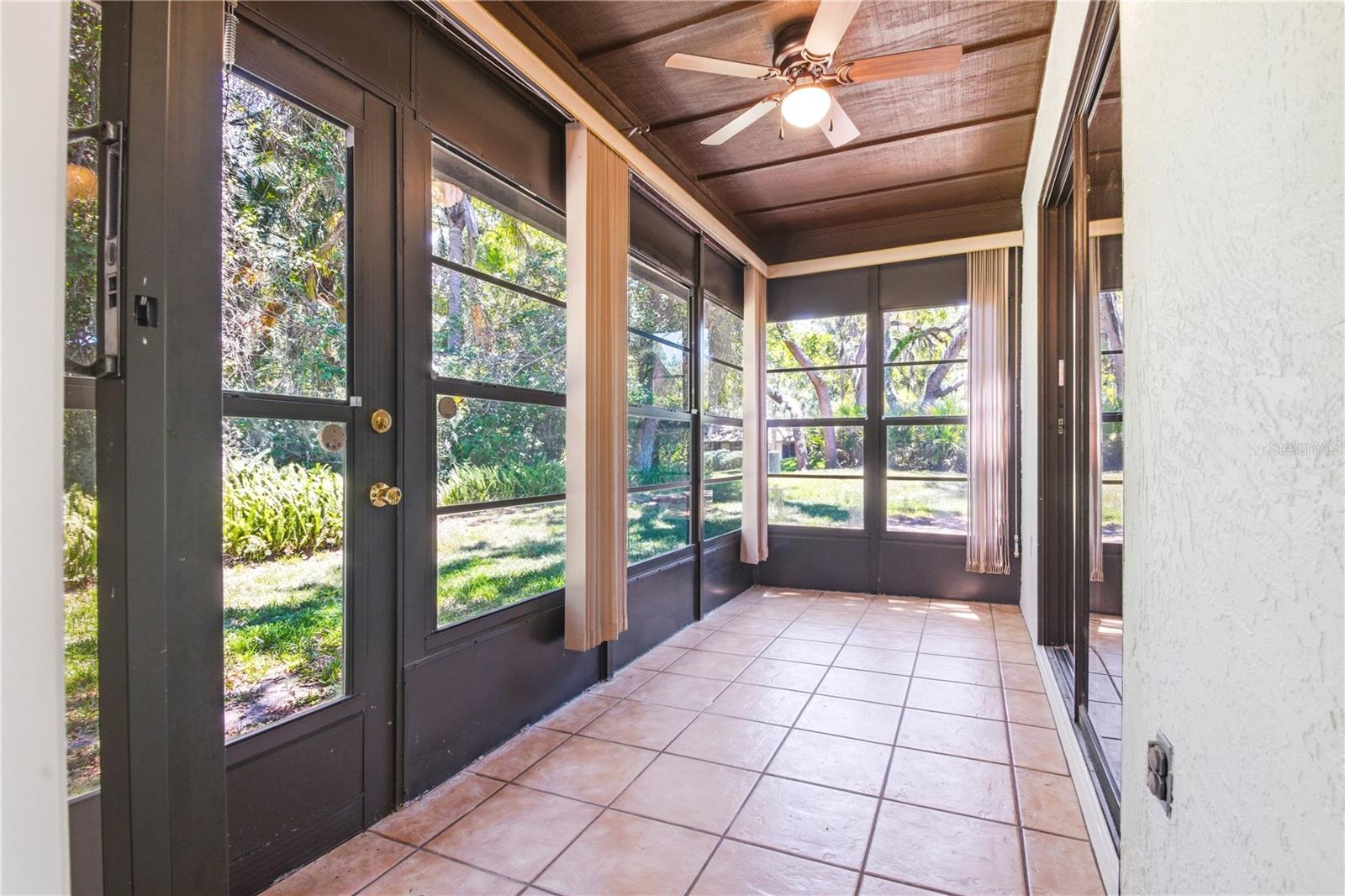 STRATHMORE GATE-EAST - Residential