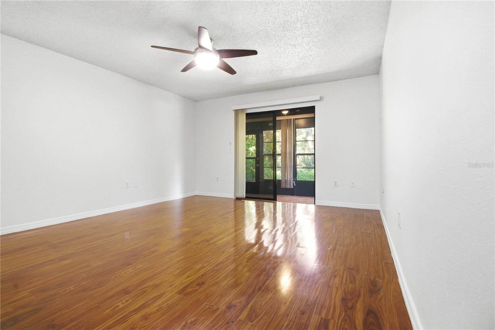 STRATHMORE GATE-EAST - Residential
