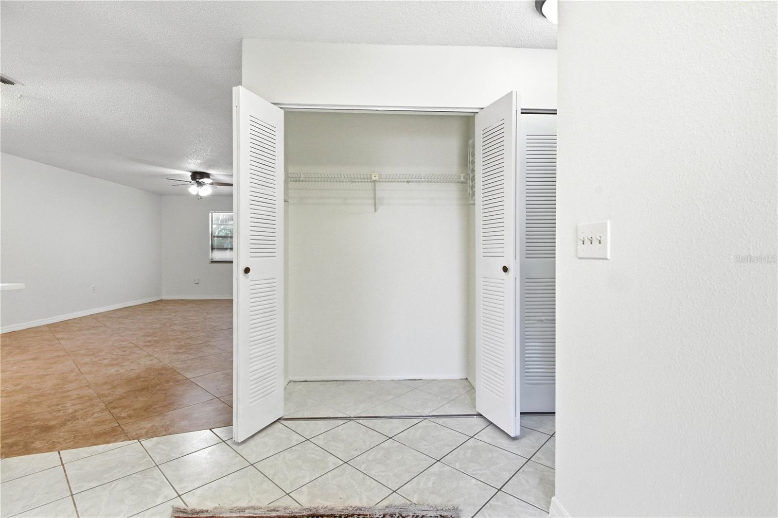 STRATHMORE GATE-EAST - Residential