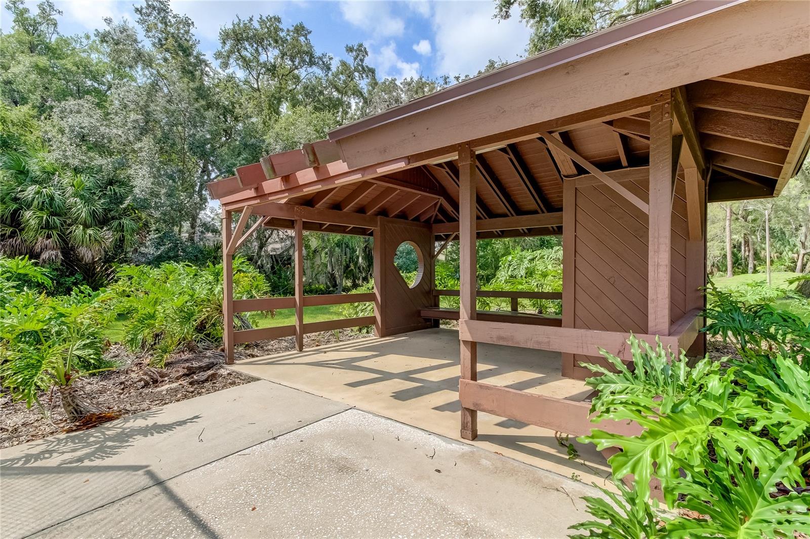 STRATHMORE GATE-EAST - Residential