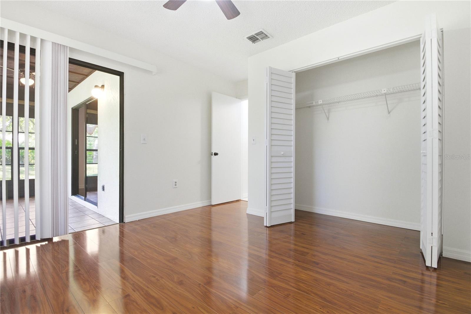 STRATHMORE GATE-EAST - Residential