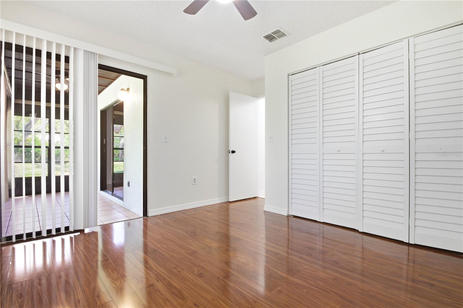 STRATHMORE GATE-EAST - Residential