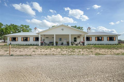 Tiny photo for 663 NW 80th Avenue, Ocala, FL 34482 (MLS # OM724025)