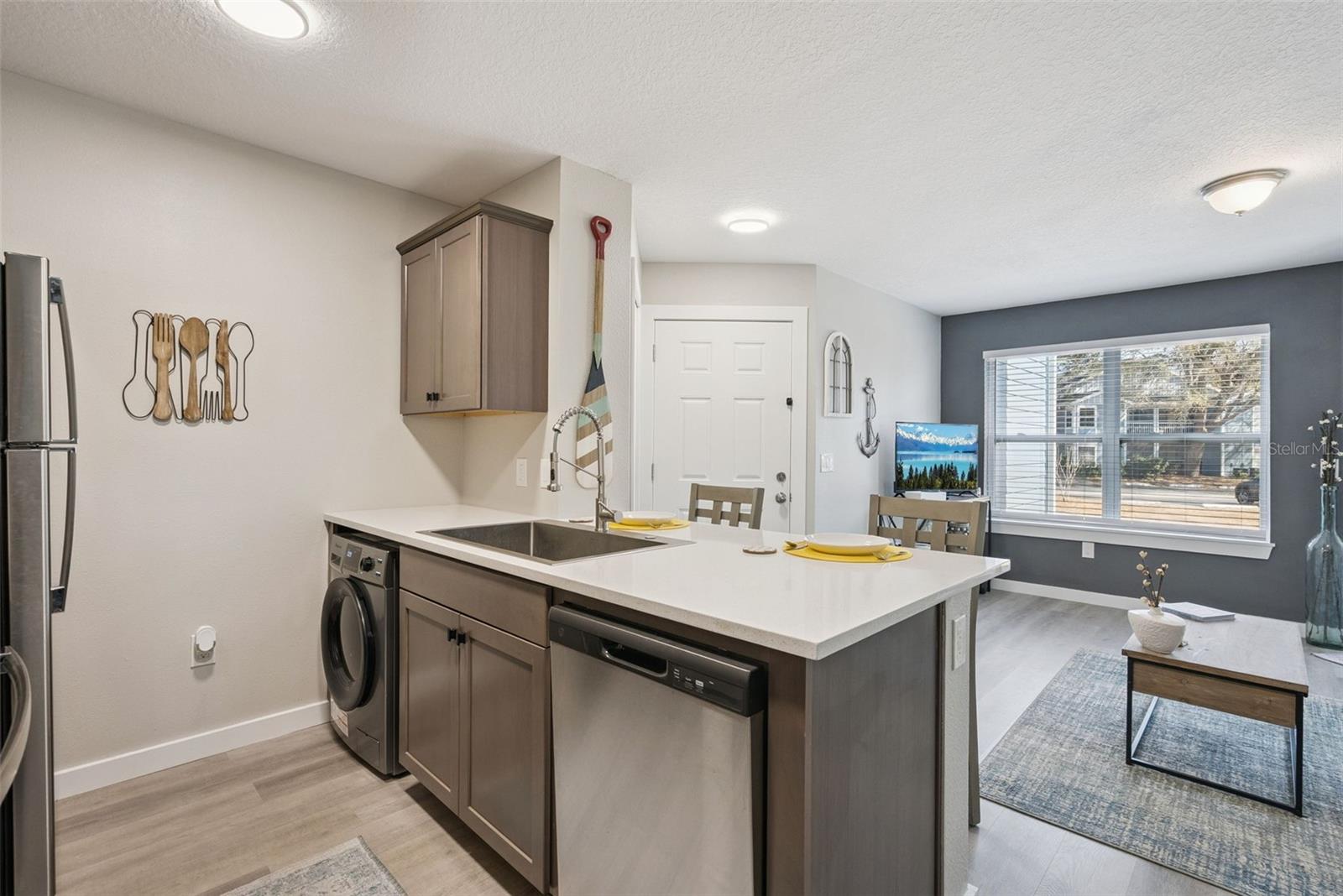 REGENCY PARK AT LAKE MARY A CONDO - Residential