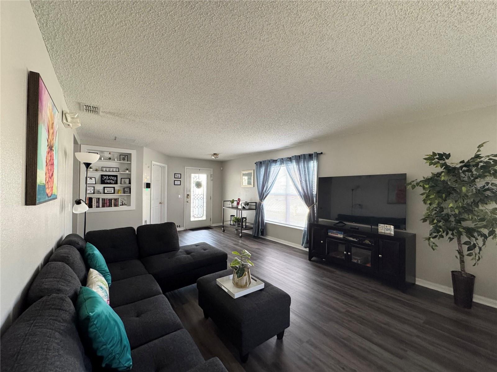 817 ELDERBERRY DRIVE